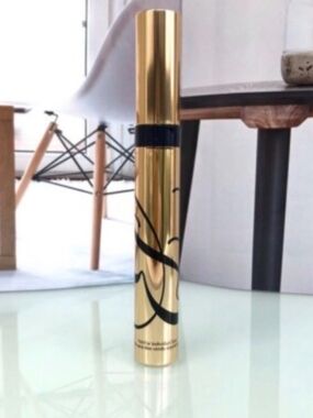 Estée Lauder Sumptuous Extreme Lash Multiplying Volume Mascara